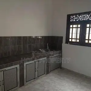 3 BHK 1st Floor Rent Thalawathugoda In Talawatugoda