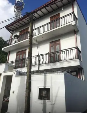 House for Sale in Rathmalana
