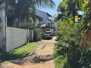 Thalawathugoda 10 Perch Prime Valuable Land for Sale – Owner