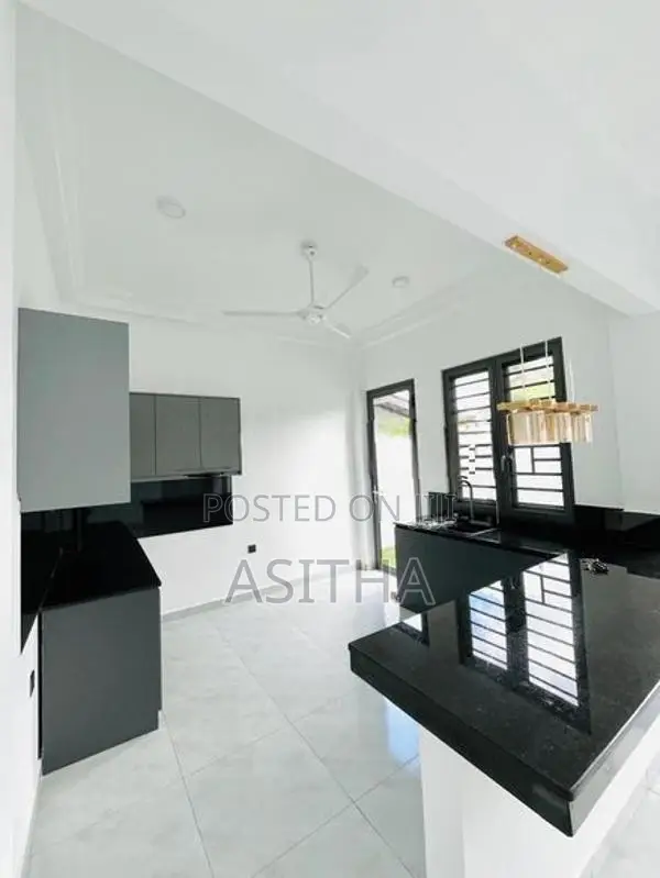 Brand New House for Sale Miriswattha