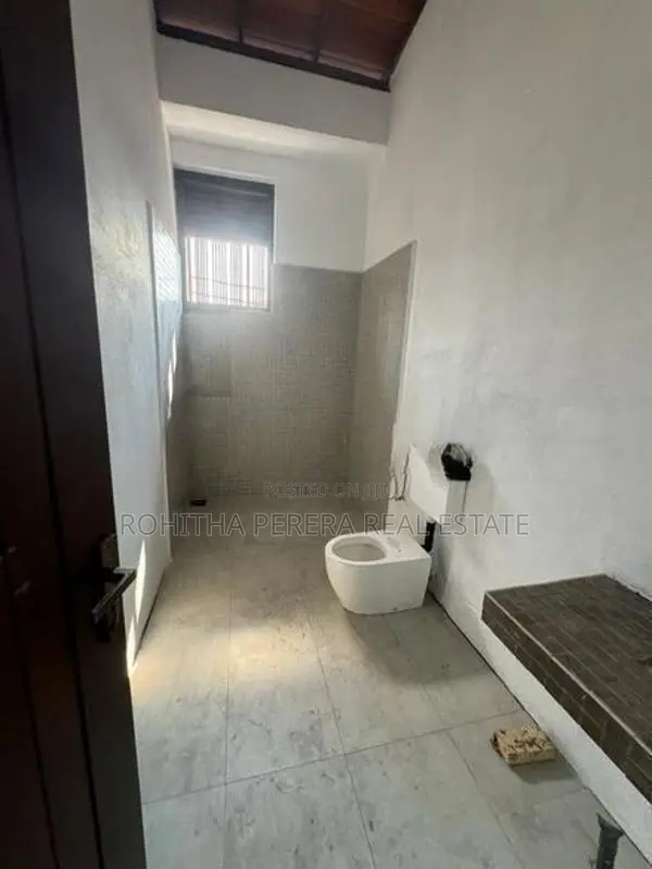 Brand New 5BRModern House at Malabe For Sale