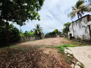 17 P Prime Land for Sale in Rajagiriya