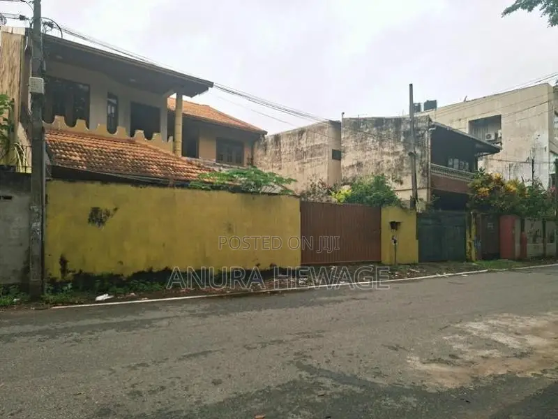 කොළඹ 8, බොරැල්ල, උසස් තත්ත්වයේ නේවාසික ඉඩමක් විකිණීමට. (ID : CMB08S)