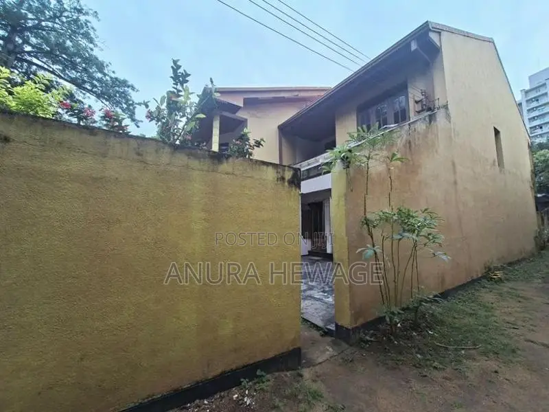 කොළඹ 8, බොරැල්ල, උසස් තත්ත්වයේ නේවාසික ඉඩමක් විකිණීමට. (ID : CMB08S)