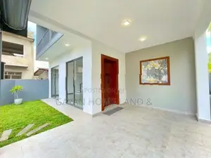 A Solid Brand New Quality House in Piliyandala Madapatha Road
