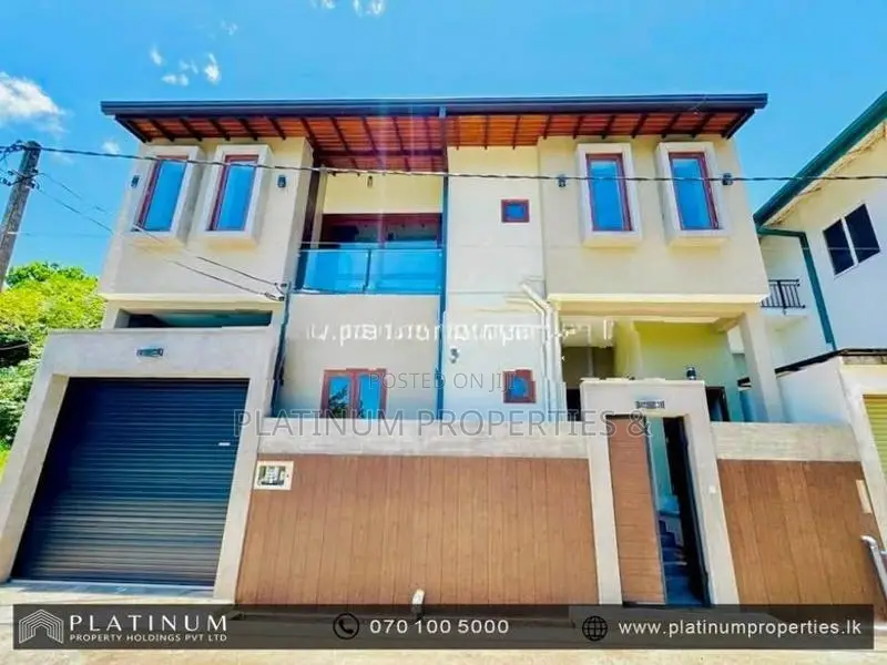 B/New Super Luxury Fully A/C House For Sale In Thalawathugoda
