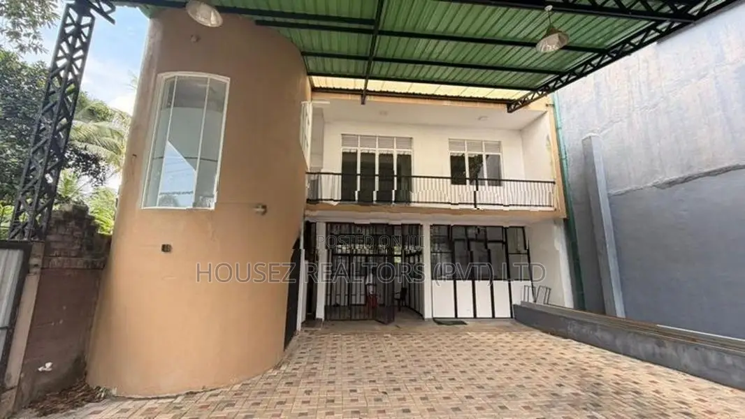 Modern 4-Storey Mixed-Use Building for Sale in Arawwala, Pannipitiya