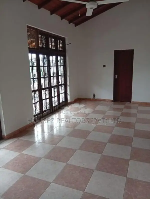 Houses for sale – Mirihana