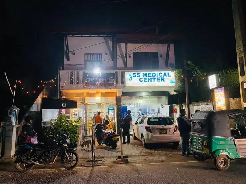 Commercial Building For Sale – Moratuwa