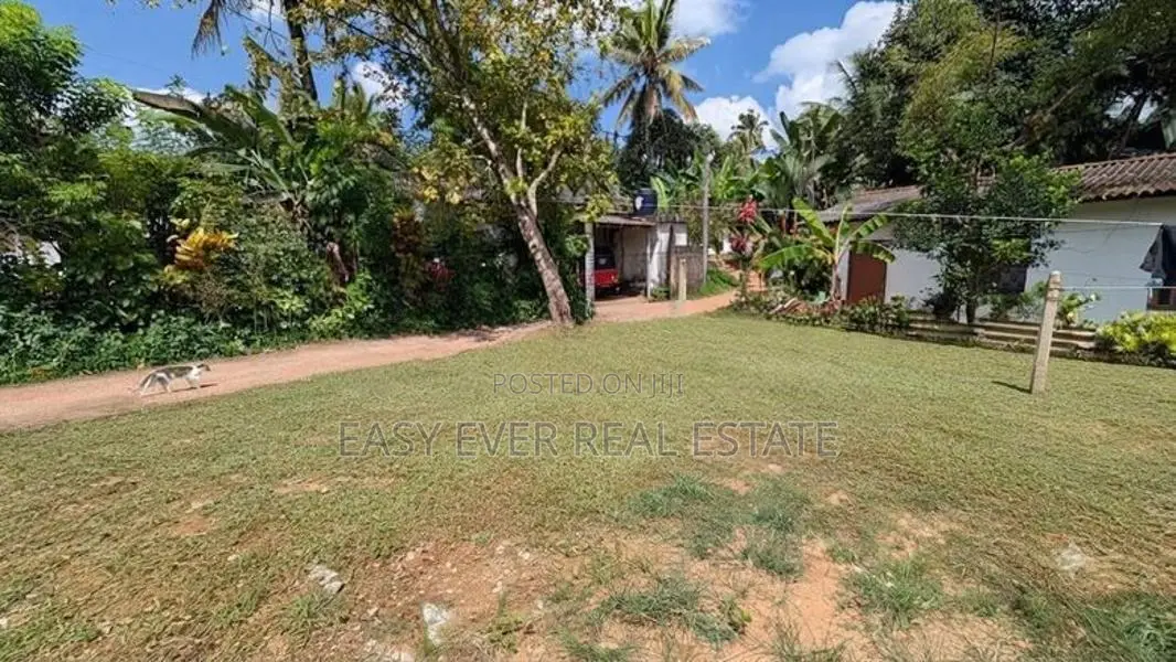 Land for Sale in Kadawatha