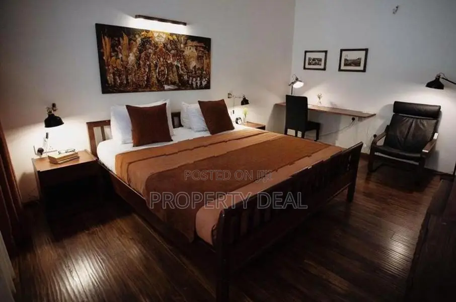 Luxury Furnished House for Sale in Colombo 5 - PDH50
