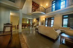 Luxury 4 Bedrooms House for Sale in Thalangama - PDH81