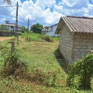 කුලියාපිටිය නගරයට මීටර් 600ක් පමණ දුරින් පර්චස් 17.6 ඉඩමක් විකිණීමට