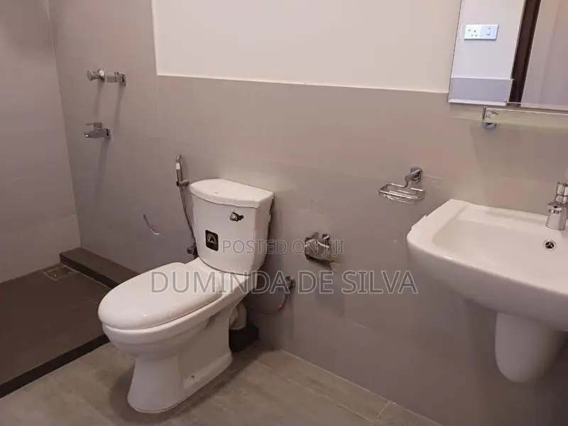 Negombo Brand New 1st Floor House for Rent