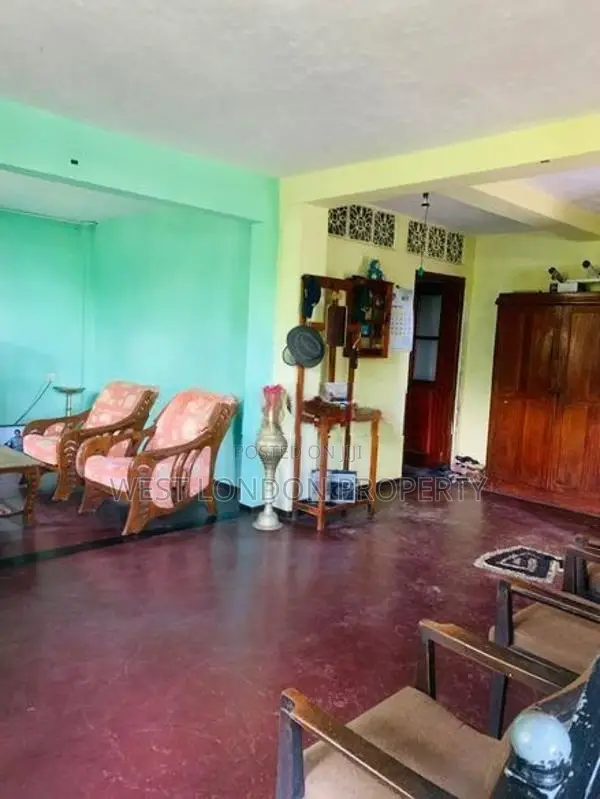 Padiyapelella | House with Business Building for Sale