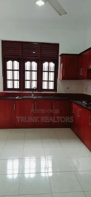 Kotte 04BR House For Sale (NK11872)