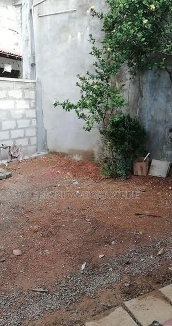 Land with 2-Room House for Sale in Polwaththa Pannipitiya
