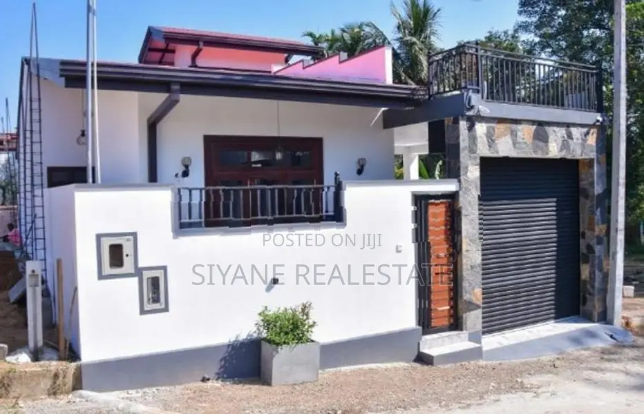 Brand New House For Sale IN Athurugiriya