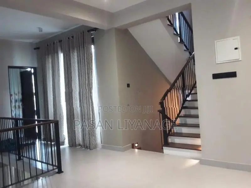 Piliyandala - Modern Luxury House For Sale