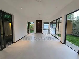 4 Bedroom Luxury Brand New House for Sale - Pelawatte (EM1162)