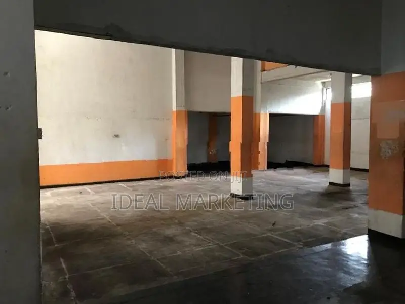 Commercial Property for Sale - Kadawatha Town (EM1164)