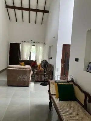 Divulapitiya, Brand New 04 BR House on 15.6 Perches of Land for Sale