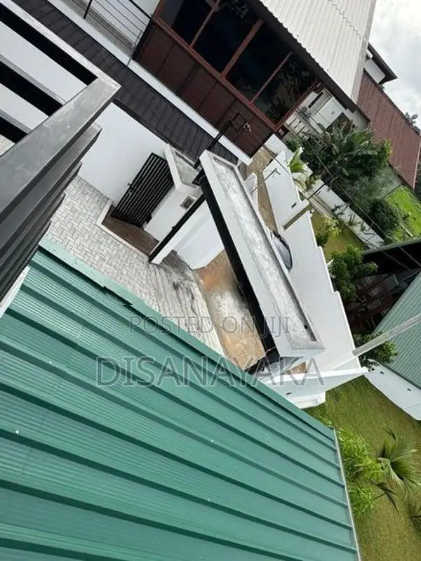 brand new luxury house for sale in koswatte 75352