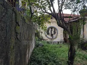 Land with Old Antique House for Sale Dehiwela