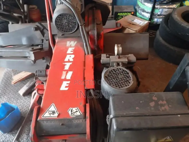 Truck Tyre Changing Machine
