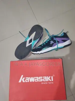 Kawasaki Badminton Shoes Euro Size 43