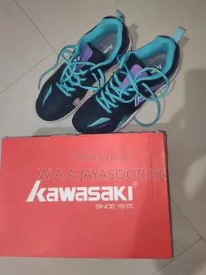 Kawasaki Badminton Shoes Euro Size 43