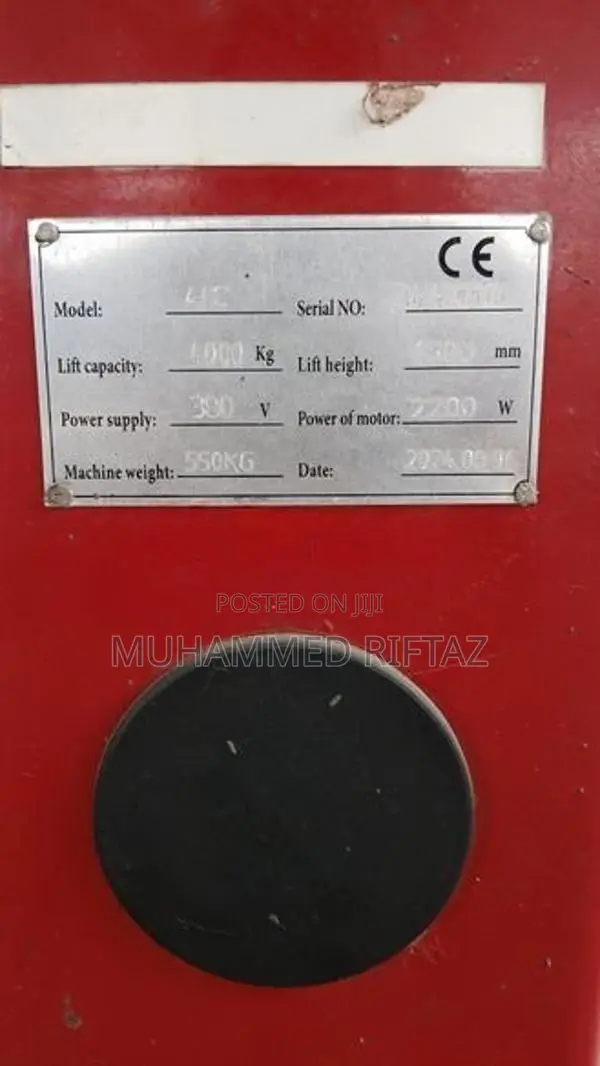 Vehicle Hoist