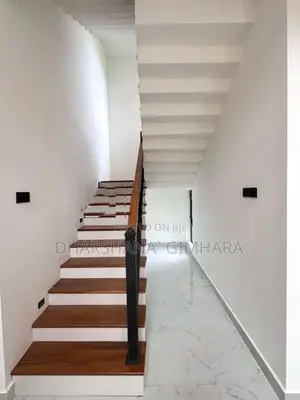 Spacious 4-Bedroom Family Home For Rent In Thalawathugoda