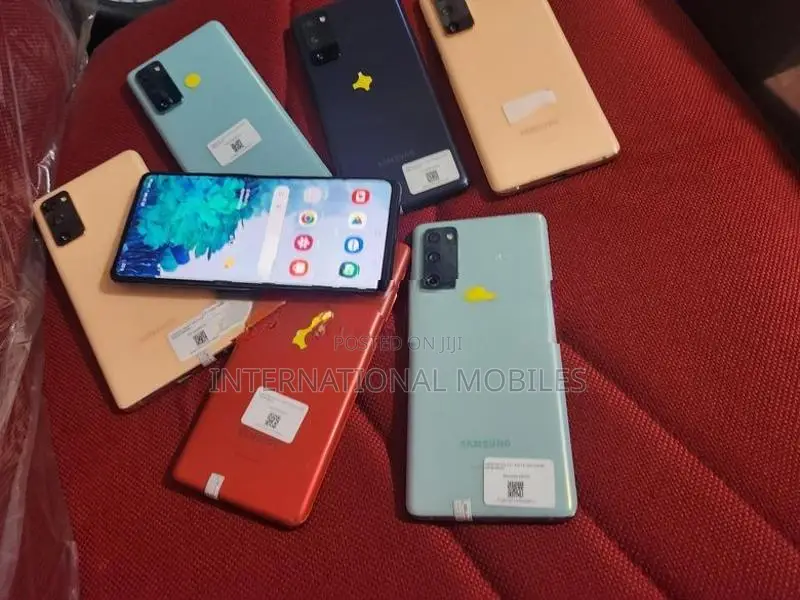 Samsung Galaxy S20FE 5G Fullset (Used)