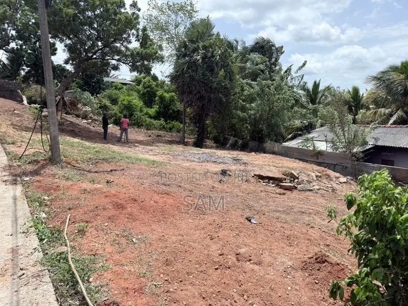 Land for Sale in Trincomalee