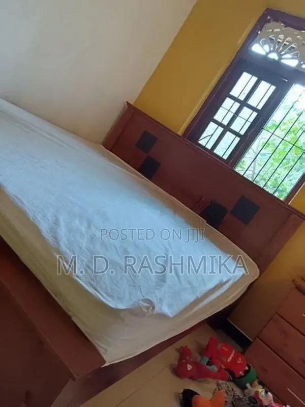 Teak Bed