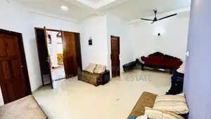 (SR1553) Luxury Three Storey House for Rent in Rajagiriya