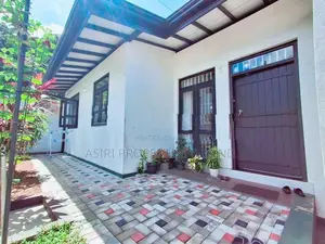 නිදන කාමර 3ක අංගසම්පුර්ණ නිවස විකිනීමට Piliyandala Kesbawa