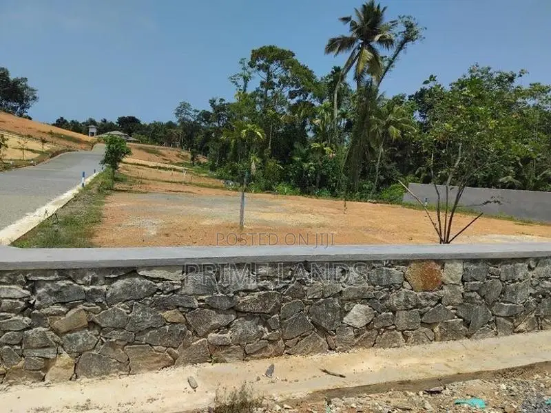 කලුතර පදිංචියට සුදුසුම බිම් කොටස්
