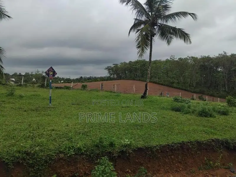 නේවාසික බිම් කොටස් අලුත්ගම