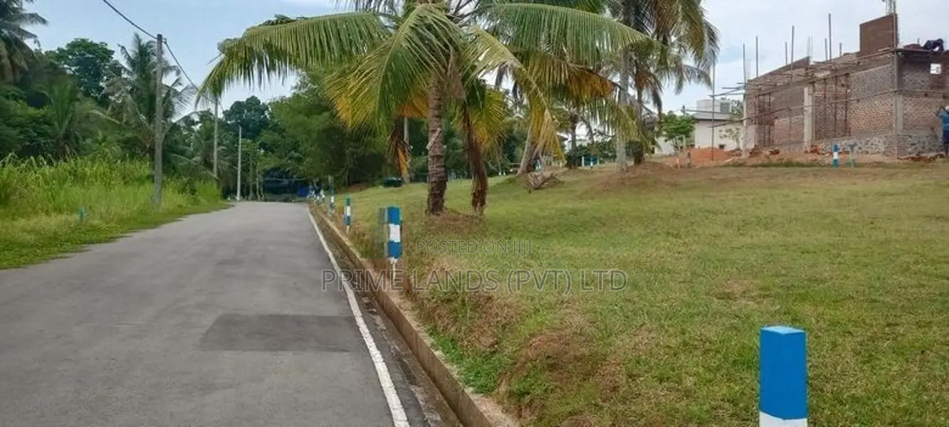Land in Gampaha