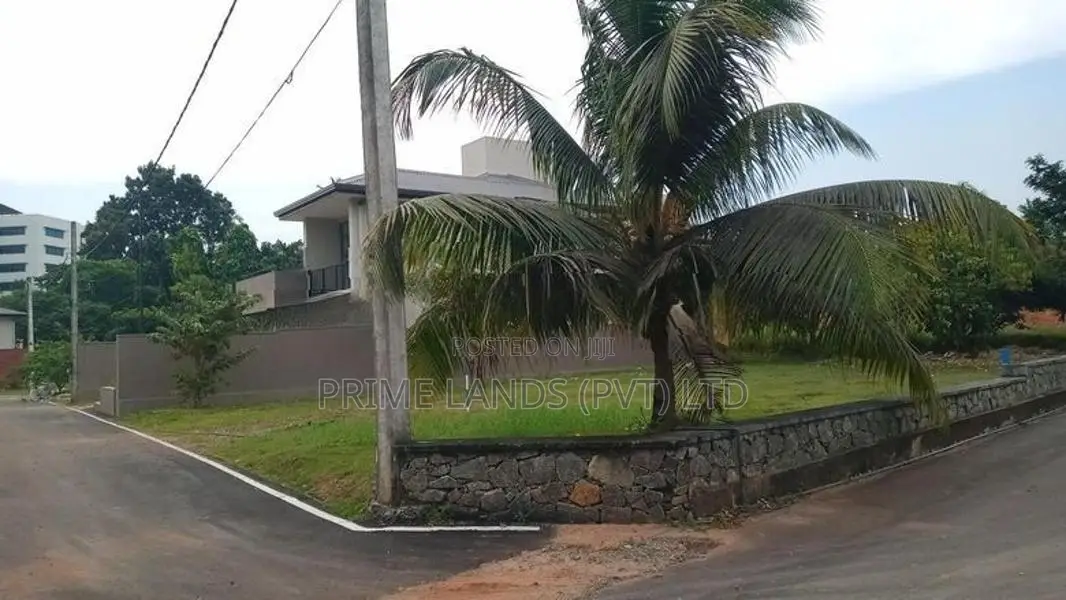 Land in Gampaha