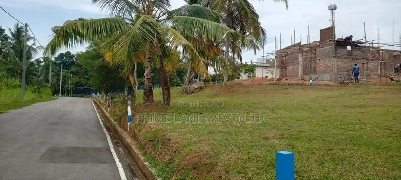 Land in Gampaha