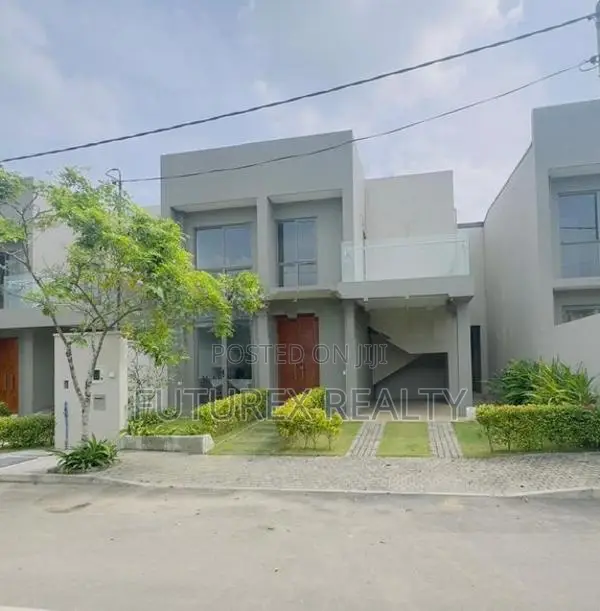 LUXURY GOLF 3 BR VILLA FOR SALE IN PILIYANDALA