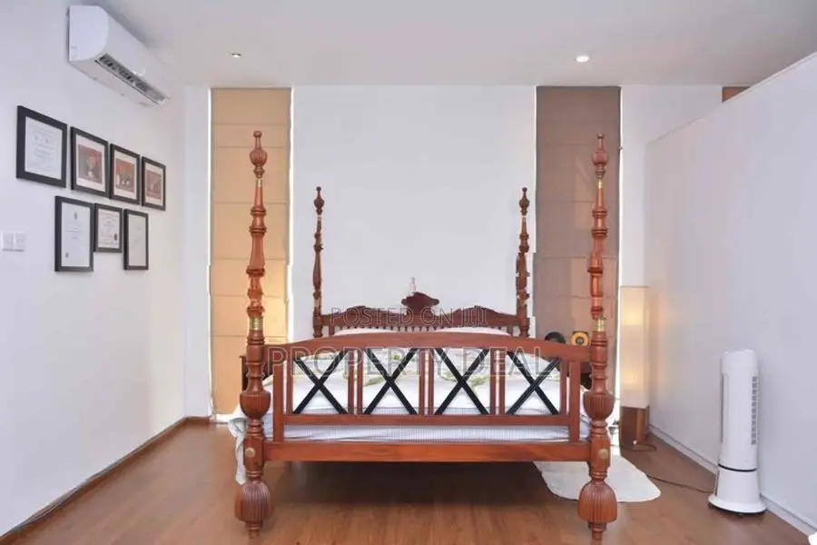 3 Storied 6 Bedrooms House Sale in Kotte - PDH171
