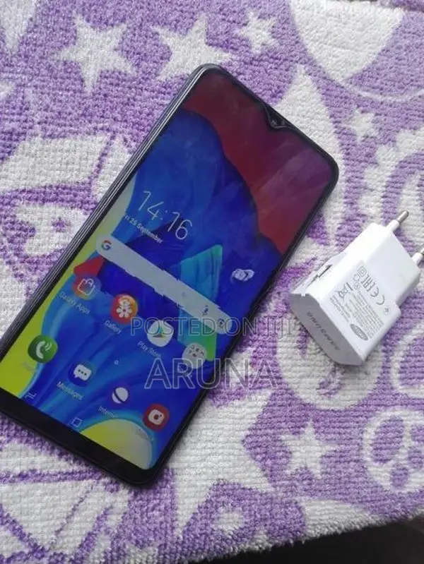 Samsung Galaxy M10 (Used)