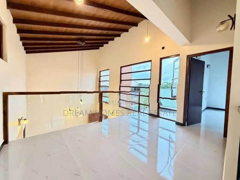 House for Sale in Koswatta