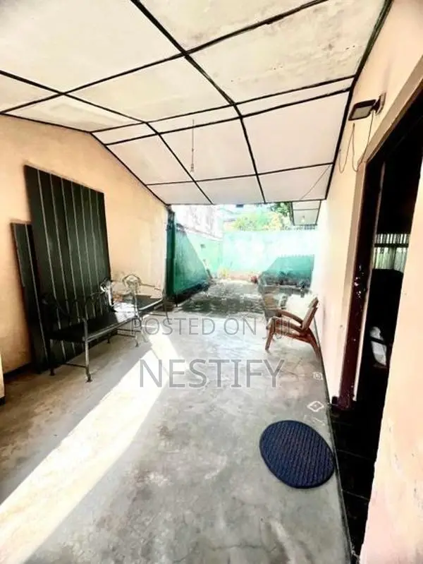 Three Bedroom House for Sale Mount Lavinia (Close to Galle Road)