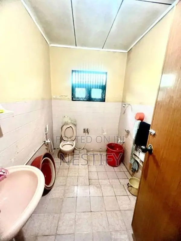 Three Bedroom House for Sale Mount Lavinia (Close to Galle Road)