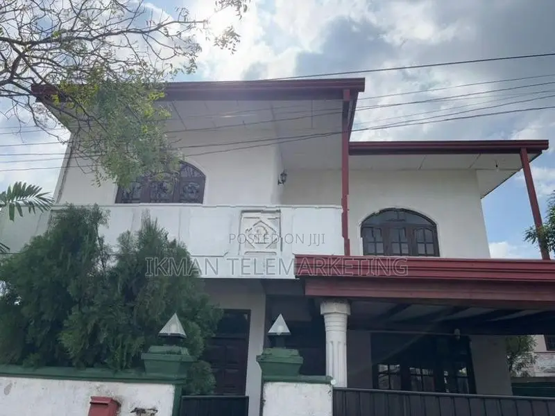 Upstairs House for Rent in Moratuwa
